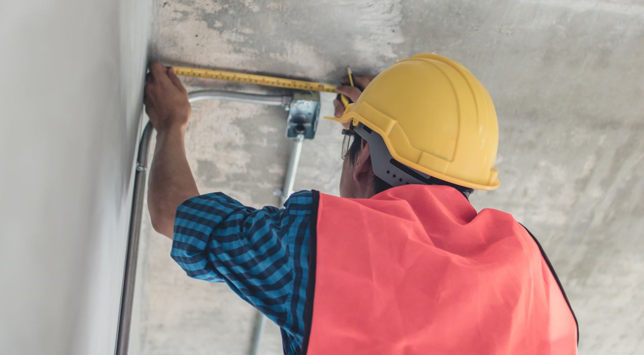 دليلك لشركات العزل في الامارات باستخدام أحدث التقنيات فى 2025