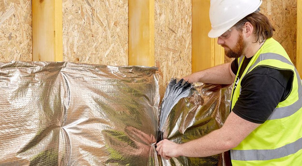 الفرق بين العزل الحراري والعازل العاكس للحرارة:أيهم مناسب لك؟