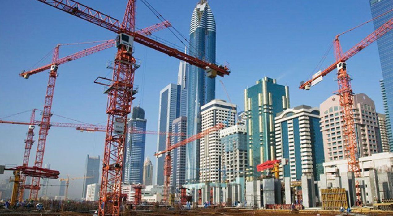 خطوات تصميم بناء موقع في الإمارات: من التخطيط حتى التنفيذ